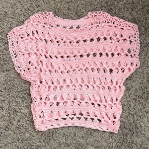 Knitted light pink top